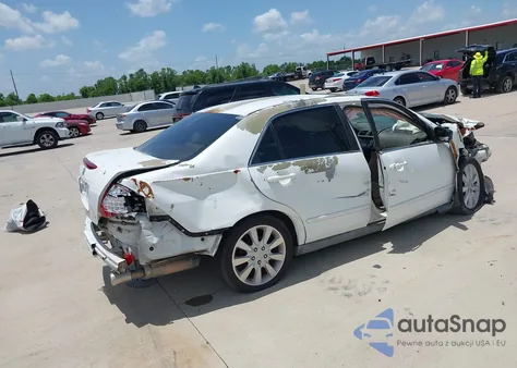 2006 Honda Accord 3.0 Lx z USA, uszkodzony, nr VIN 1HGCM66396A030589